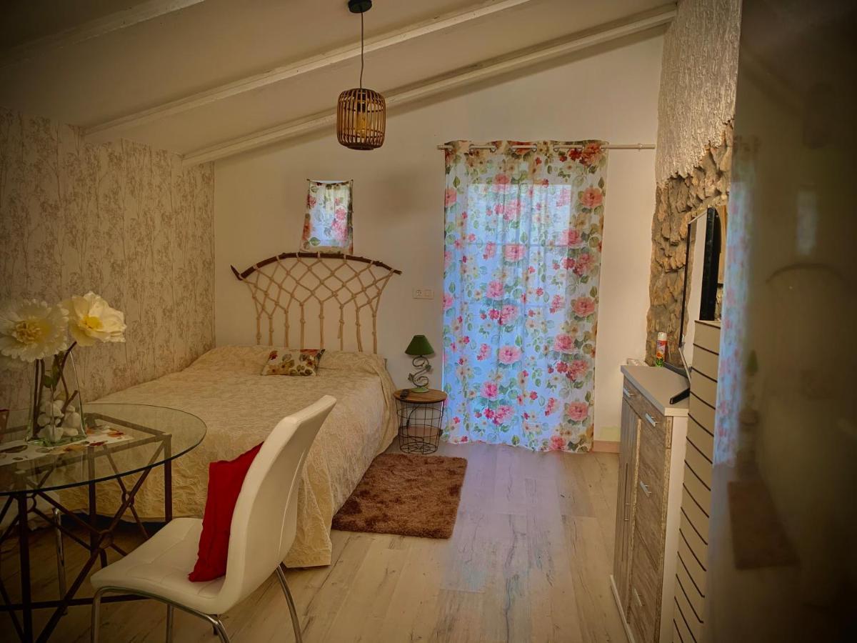 Casa Tatisita Luna Segura de la Sierra Eksteriør billede